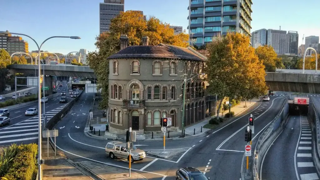 Omukutu omulungi gwa buyambi gw’ekikola ku ngeri y’okufuna Iran Moj creators, engeri gy’osobola okuteeka brand messaging mu livestreams mu Uganda n’ebintu eby’oba okutegeera.