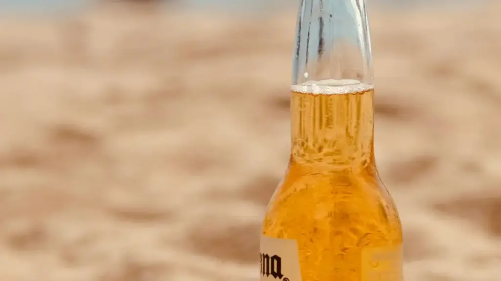 Amagezi ag'enjawulo ag'enkulu ku ngeri gy'olabira n'okukola n'abakola ku Rumble mu Switzerland, obulombolombo bw'okukola viral videos, n'ennono z'okukozesa AI n'crowdfunding.